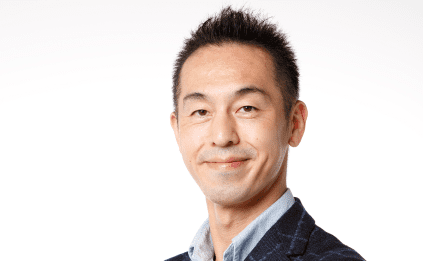 曽山 哲人