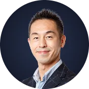 曽山 哲人