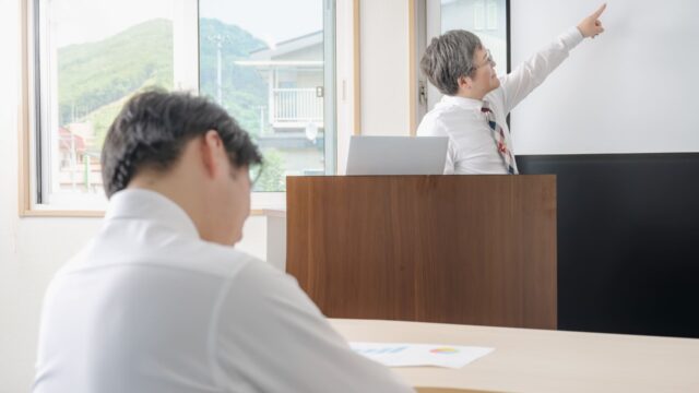 静かな退職_原因