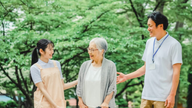 エンゲージメントサーベイツール_介護業界